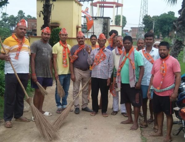 स्वच्छता ही सेवा’ कार्यक्रम के तहत नगर अध्यक्ष के नेतृत्व में लगाया गया झाड़ू, लोगों को स्वच्छता के प्रति किया जागरूक