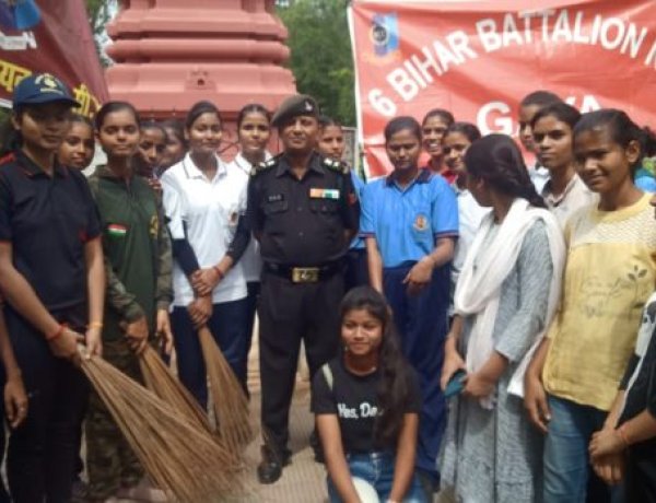 6 बिहार बटालियन के बैनरतले एनसीसी कैडेटों ने चलाया स्वच्छता अभियान