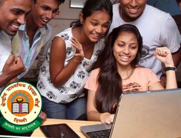 CBSE 12th Result:छात्राओं ने फिर मारी बाजी,99.67 फीसदी छात्राएं और 99.13 फीसदी छात्र सफल हुए