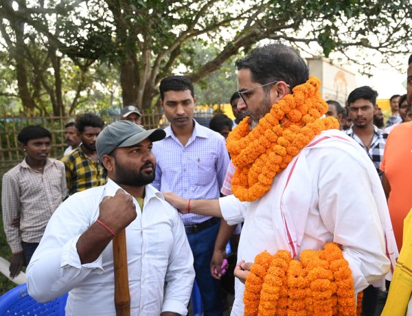 इस दिवाली जाति के नाम पर कंगाल करने वाले नेताओं को झाड़ू मारकर बाहर भगाइए, वरना आपके बच्चों का जीवन भीख मांगते बीतेगा: प्रशांत किशोर
