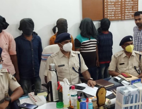 मोबाइल चोरों का बड़ा गिरोह गिरफ़्तार