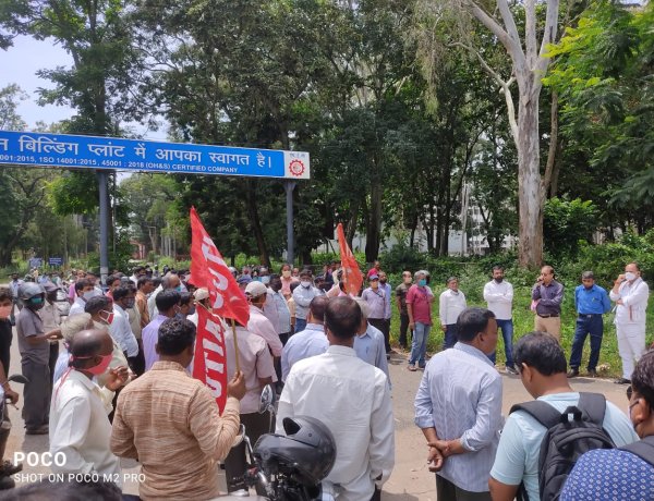 श्रमिक संगठनों ने एचईसी प्रबंधन को दिया अल्टीमेटम