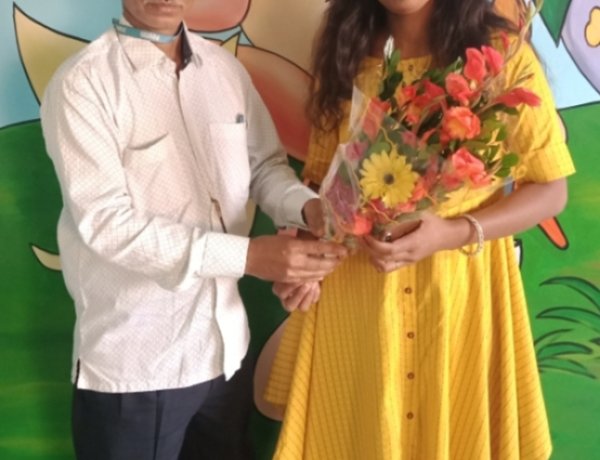 सामाजिक संस्था ने किया सांसद प्रतिनिधि का अभिनंदन, महिला और बाल विकास के लिए प्रयासरत रहूंगी : कुमुद झा