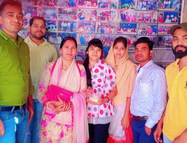 फ्यूचर लाइन कोचिंग सेंटर के विद्यार्थियों ने बिहार बोर्ड मैट्रिक परीक्षा में दिखाया सफलता का जलवा:- निदे॔शक मो‌. दाऊद