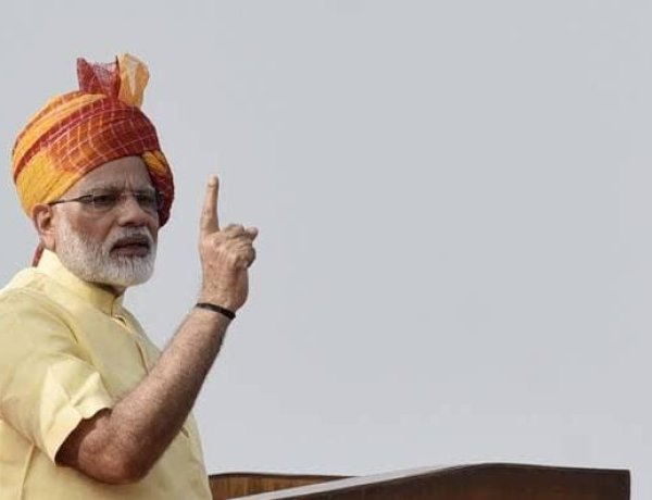 भारतीय लोकतंत्र को नई दिशा देने में सफल रहे हैं लोकतांत्रिक राजनीति के शिल्पकार नरेंद्र मोदी