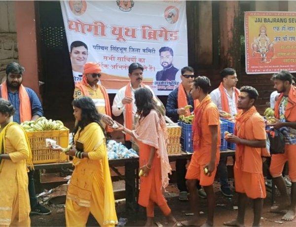 योगी यूथ ब्रिगेड ने की श्रद्धालुओ की सेवा