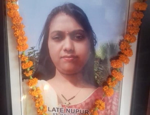 लॉकडाउन , कोरोना , डॉक्टर की लापरवाही और दो जान की मौत । कौन लेगा इसकी ज़िम्मेवारी ?