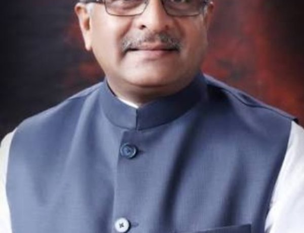 केंद्रीय मंत्री रविशंकर प्रसाद ने बख्तियारपुर प्रखंड की स्थिति का लिया जायजा