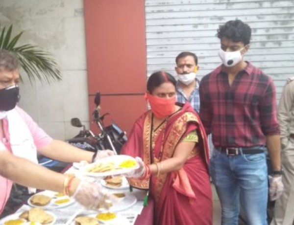 लाॅकडाउन के अंतिम दिन होटल पार्क ईन ने लगाया लंगर