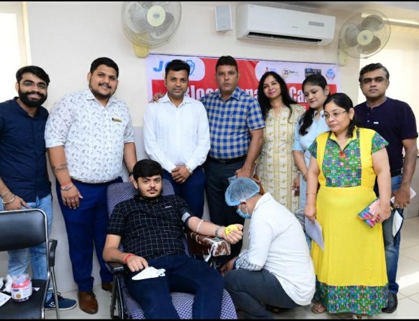 जेसीआई रांची के रक्तदान शिविर में 96 यूनिट रक्त संग्रहित