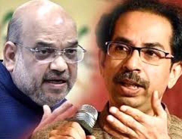 पालघर की घटना पर महाराष्ट्र के सीएम बोले घटना सांप्रदायिक का नहीं