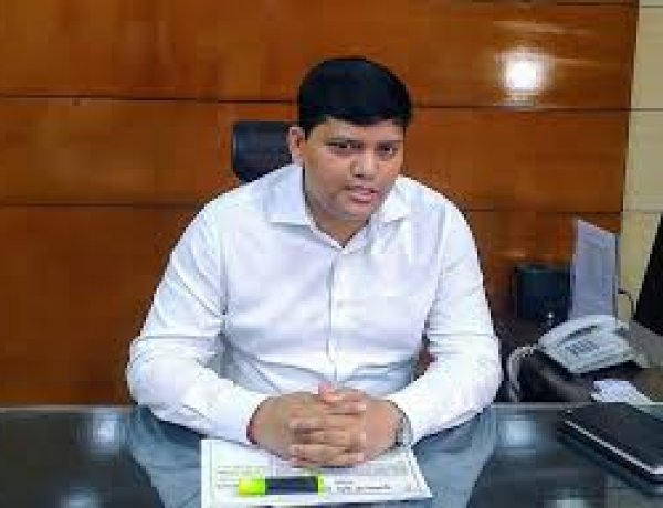 लॉक डाउन में “प्राईवेट स्कूल” फीस एवं बस का किराया ना ले- डीसी धनबाद