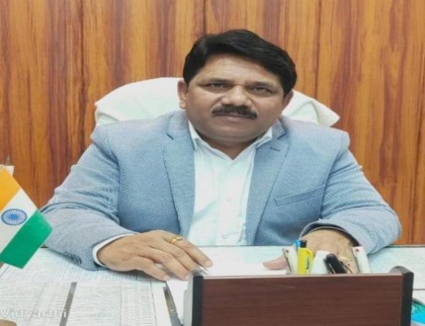 कोराना वायरस के संक्रमण से बचाव एवं रोकथाम के लिए सोशल डिस्टेंस अतिआवश्यक- नगर आयुक्त देवघर