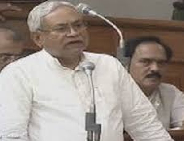 कोरोना वायरस से संक्रमित मरीजों के ईलाज का पूरा खर्च सरकार उठाएगी : नीतीश कुमार