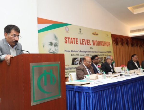 ऋण आवेदनों को बैंक 30 दिन में निबटायें : उद्योग सचिव