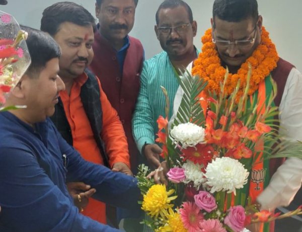 दीपक प्रकाश के भाजपा प्रदेश अध्यक्ष बनने पर अजय राय ने दी बधाई