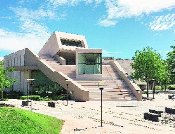 पुणे की फ्लेम यूनिवर्सिटी की मेजबानी में “हाई इंपैक्ट एंटरप्रेन्योरशिप और इनेवोशन” पर हुई कॉन्फ्रेंस का सफलतापूर्वक समापन, छात्रों को बहुत कुछ सीखने का मौका मिला