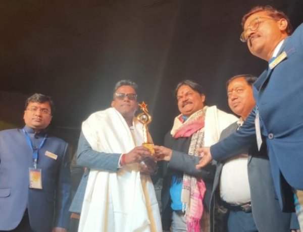 अरविंद कुमार गुप्ता उर्फ चुनमुन को मिला इंटरनेशनल चिल्ड्रेन फ़िल्म फेस्टिवल में मेघदूत सम्मान