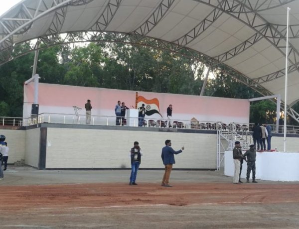 गणतंत्र दिवस पर राजधानी में सुरक्षा के पुख्ता इंतजाम,मोरहाबादी मैदान में तैयारी अंतिम चरण में,राज्यपाल द्रौपदी मुर्मू करेंगी झंडोत्तोलन