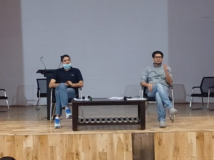 प्राइवेट अस्पताल किसी भी मरीज को इलाज के लिए नहीं कर सकते हैं मना-उपायुक्त रांची ।