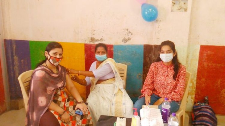 शिक्षक दिवस पर जी.डी पब्लिक स्कूल में 750 लोगों को नि:शुल्क टीका दिया गया‌:- समाजसेवी धर्म शाही