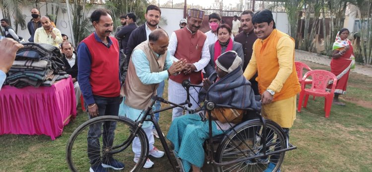 मानवता की सेवा हम सभी का पहला धर्म: सीपी सिंह