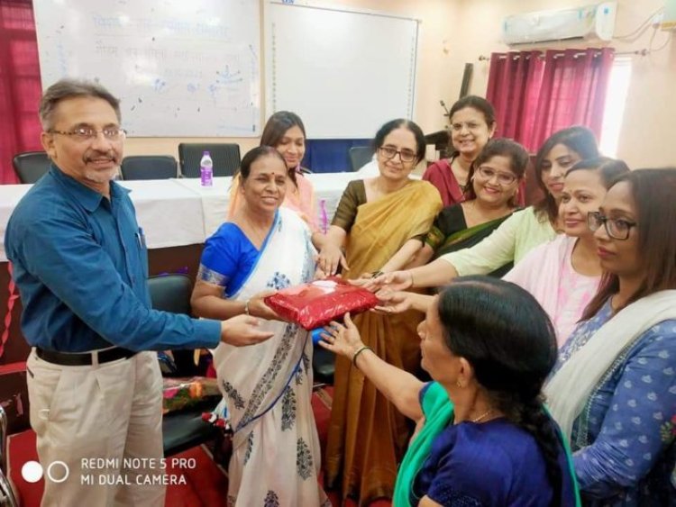 जीबीएम कॉलेज में विदाई-सह-सम्मान समारोह का आयोजन डॉ किरण बाला सहाय तथा श्रीमती अंजुम आरा की सफल सेवानिवृत्ति पर प्रधानाचार्य प्रो अशरफ ने शुभकामनाएँ दीं