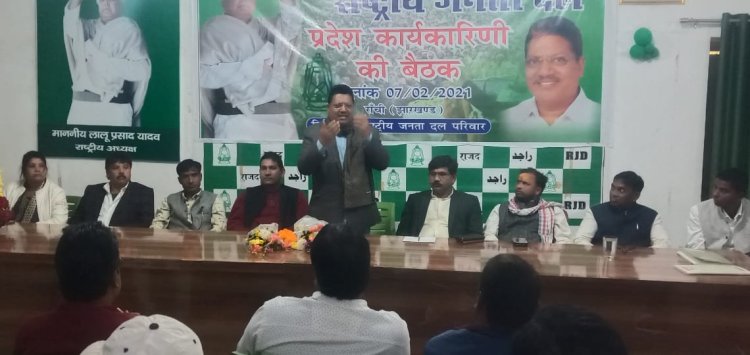 निजी स्कूल नही खुलने से स्कूल प्रबंधन परेशान