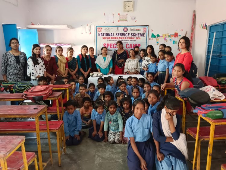 विशेष शिविर के पाँचवे दिन जीबीएम कॉलेज की स्वयंसेवकों ने स्कूली बच्चों को बतलाया मोटे अनाज का महत्व