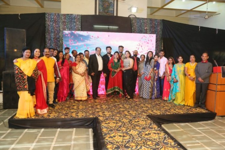 देश में ऐसा भी है एक निजी संस्थान, जहां कर्मियों के अभिभावकों को भी मिलता है सम्मान