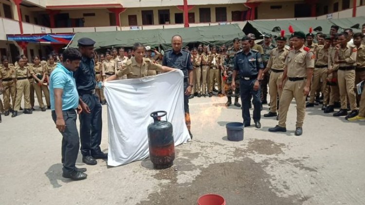 एसडीआरएफ ने आपदा से बचाव की ट्रेनिंग दी, एनसीसी कैडेट्स को आपदा के दौरान जानमाल के बचाव के लिए बताया तरीका