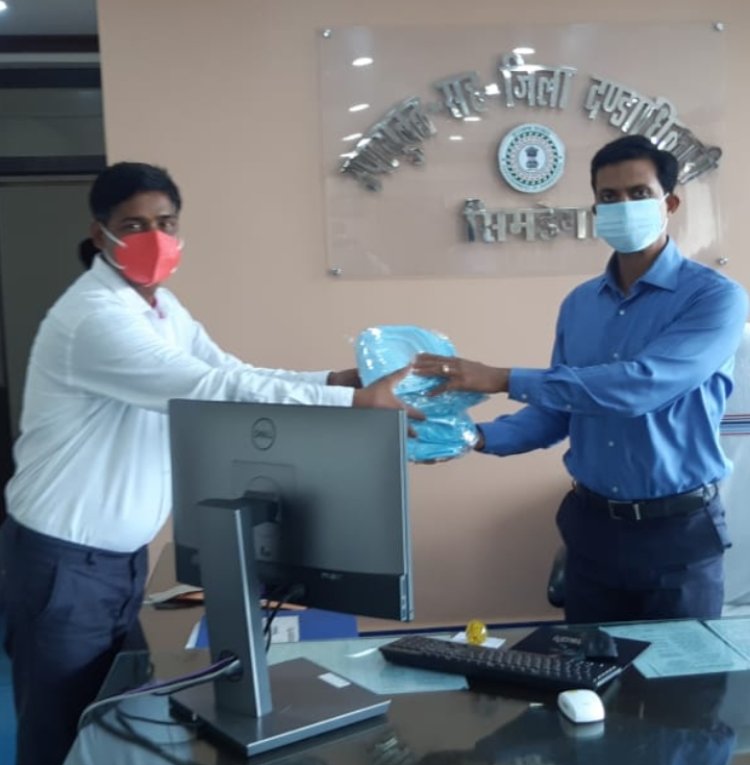 भारतीय लोक कल्याण संस्थान ने सिमडेगा के उपायुक्त को सौंपा चार सौ फेश सेफ्टी मास्क