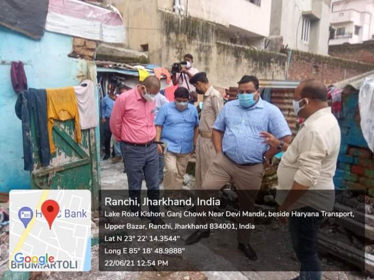 रांची नगर निगम के वार्ड संख्या 20 और 21 में नगर आयुक्त ने लिया सफाई कार्यो का जायजा