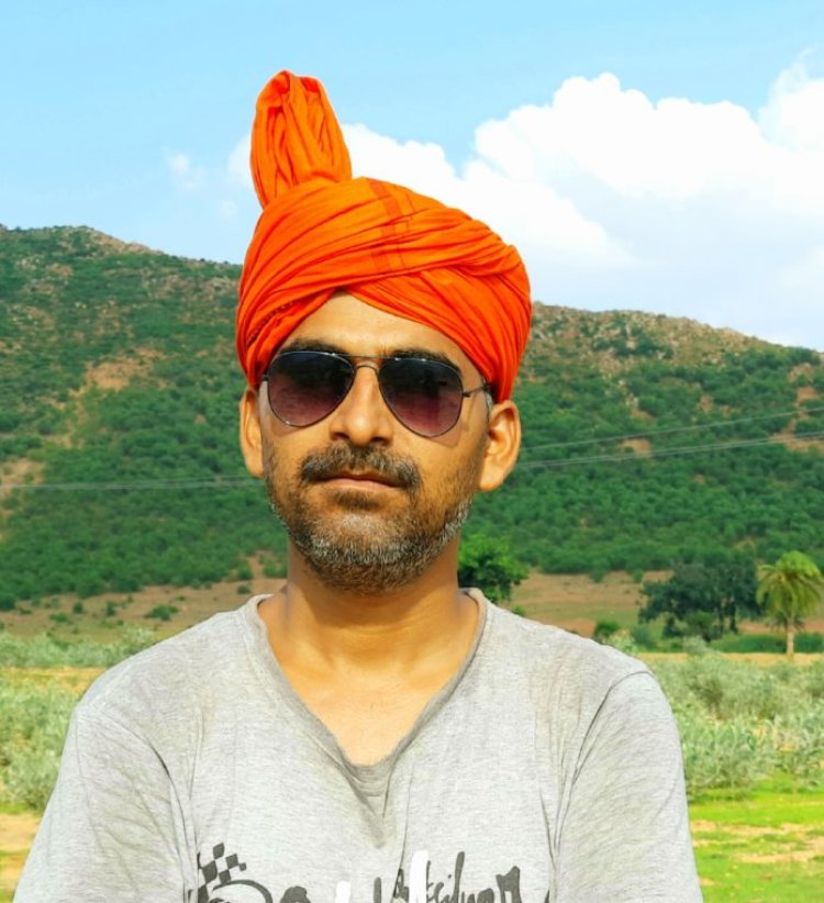 राज्यसभा में कविता पाठ के माध्यम से जातीय विद्वेष फैलाने वाले राजद सांसद मनोज झा पर उचित करवाई करे बिहार सरकार :-ठाकुर मन्तोष सिंह