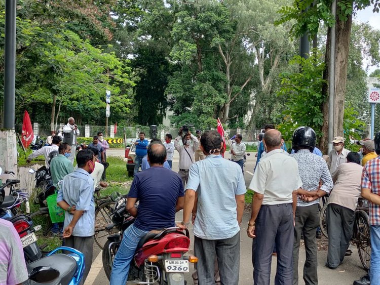 एचईसी मुख्यालय के समक्ष हटिया मजदूर यूनियन की सभा आयोजित