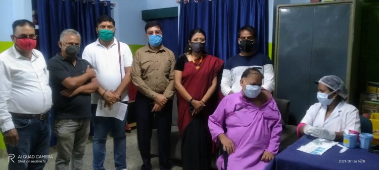 युवा रांची महानगर रामनवमी पूजा समिति ने लगाया वैक्सीनेशन कैंप