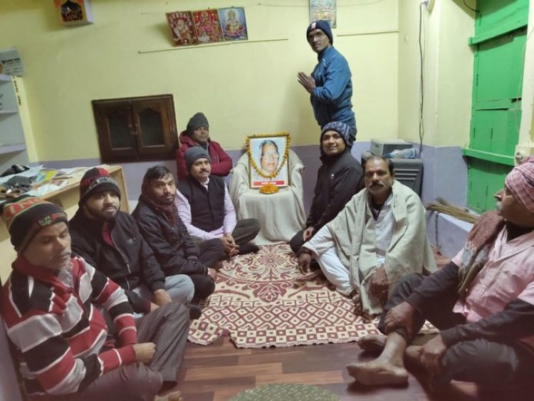 100वीं जन्मशताब्दी जननायक कर्पूरी ठाकुर काजयंती समारोह कामगार बुनकर नगरी मानपुर पटवाटोली में हर्षोल्लास पूर्वक मनाया