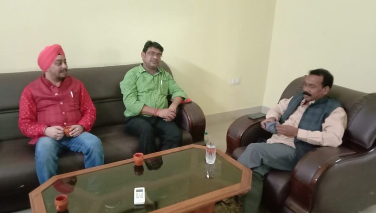 एआईएसएम जेडब्लूए के प्रभारी और महासचिव ने किया दो जिलों का दौरा