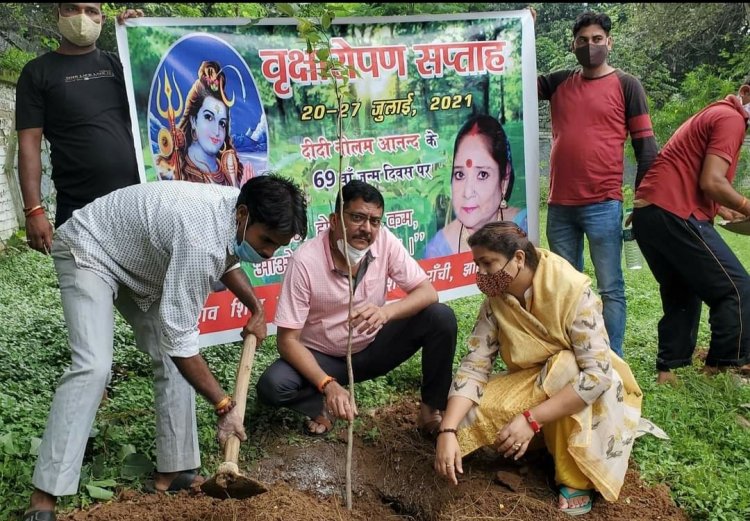 शिव शिष्य हरिन्द्रानंद फाउंडेशन ने किया पौधरोपण