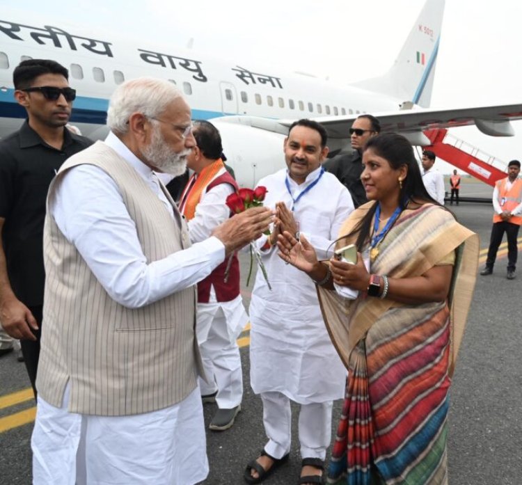 प्रधानमंत्री का भगवान बुद्ध की धरती पर किया गया भव्य स्वागत