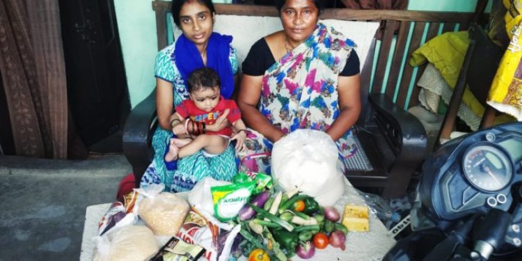 श्रीरामकृष्ण सेवा संघ ने गरीब परिवारों को बांटे खाद्य सामग्री