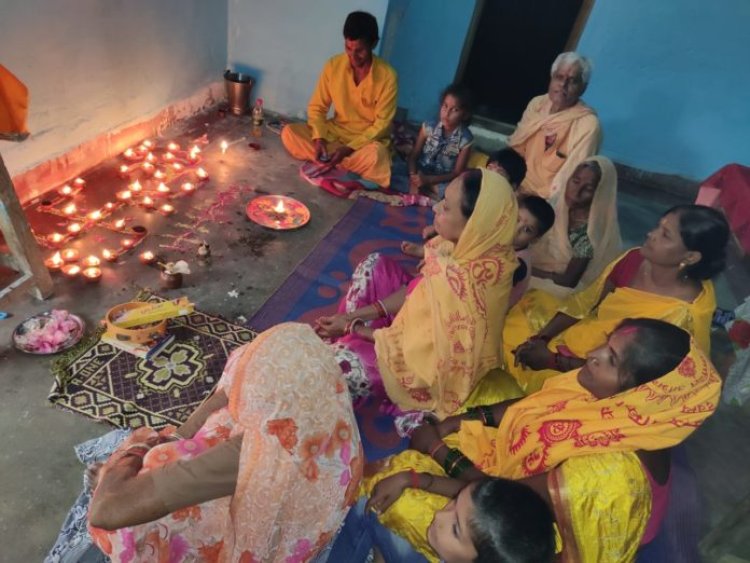 अखिल विश्व गायत्री परिवार का दीप दान व शान्ति पाठ आयोजित