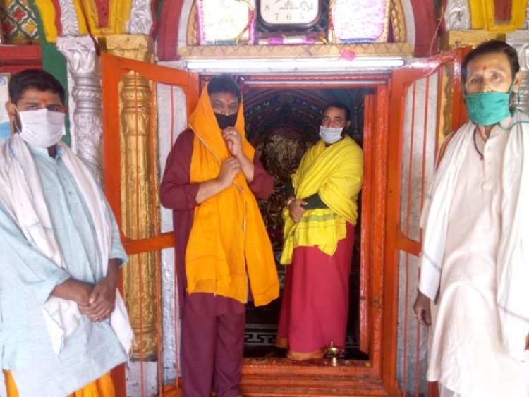 कोरोना से मुक्ति के लिए घरों में रहकर ही बढ़ाएं आध्यात्मिक गतिविधियां : महंत विजयानंद