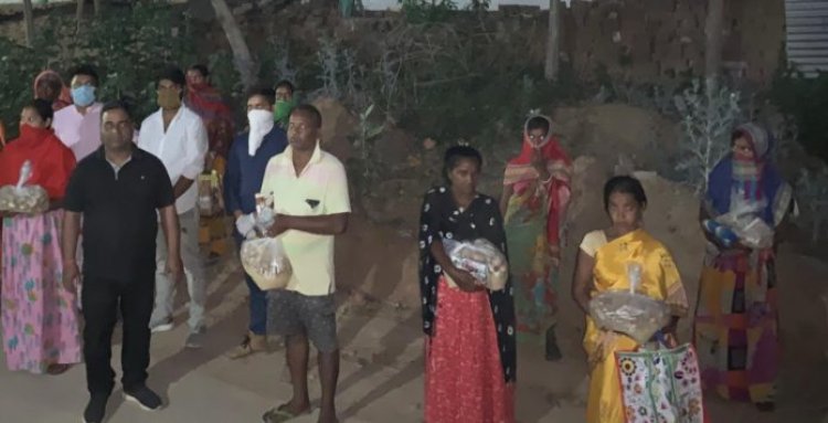 गरीबों को भोजन और खाद्यान्न उपलब्ध करा रहा प्रोफेशनल कांग्रेस