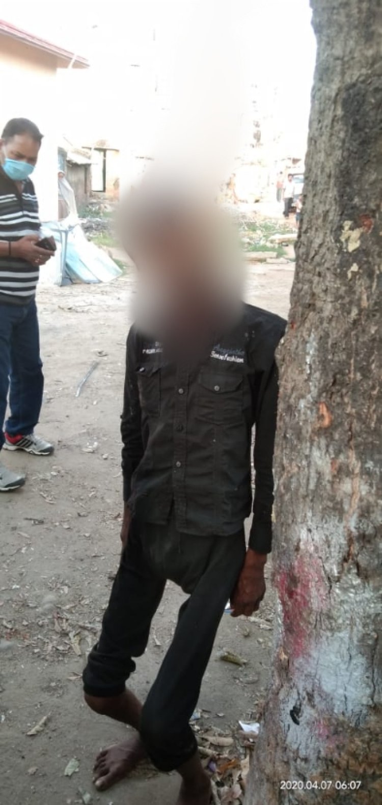 देवघर : 20 वर्षीय युवक की फंदे से लटकी लाश मिली