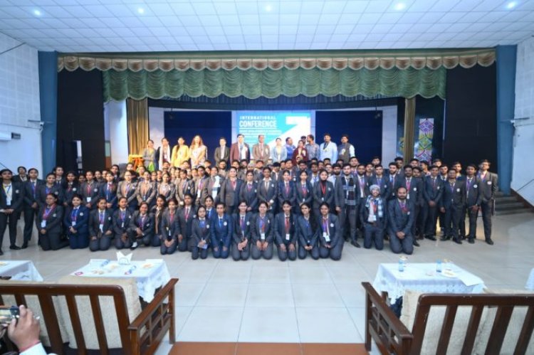 फैकल्टी ऑफ़ कॉमर्स एंड बिज़नेस मैनेजमेंट, सरला बिरला विश्वविद्यालय,राँची द्वारा दो दिवसीय अंतराष्ट्रीय सम्मेलन का समापन