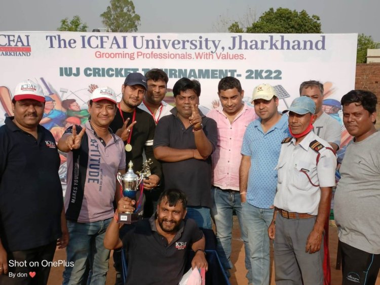इक्फाई विश्वविद्यालय में “इक्फ़ाई क्रिकेट टूर्नामेंट 2K22” का आयोजन