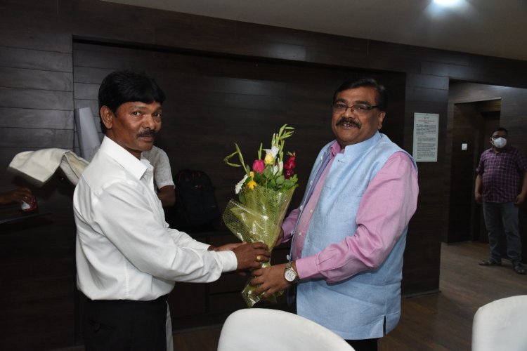 सीएमपीडीआई परिवार के चार सदस्य हुए सेवानिवृत्त,विदाई समारोह में किया गया सम्मानित