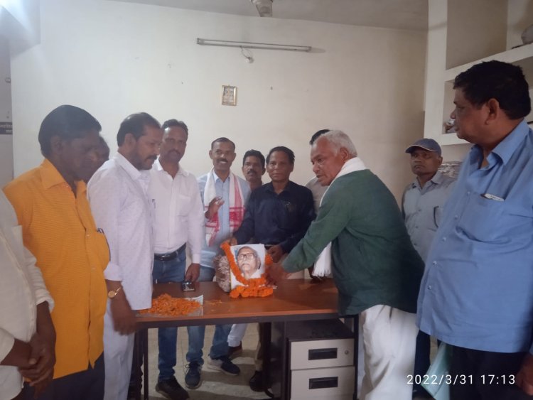 झारखंड अलग राज्य निर्माण में आंदोलनकारी एनई होरो का योगदान भुलाया नहीं जा सकता : भुवनेश्वर महतो