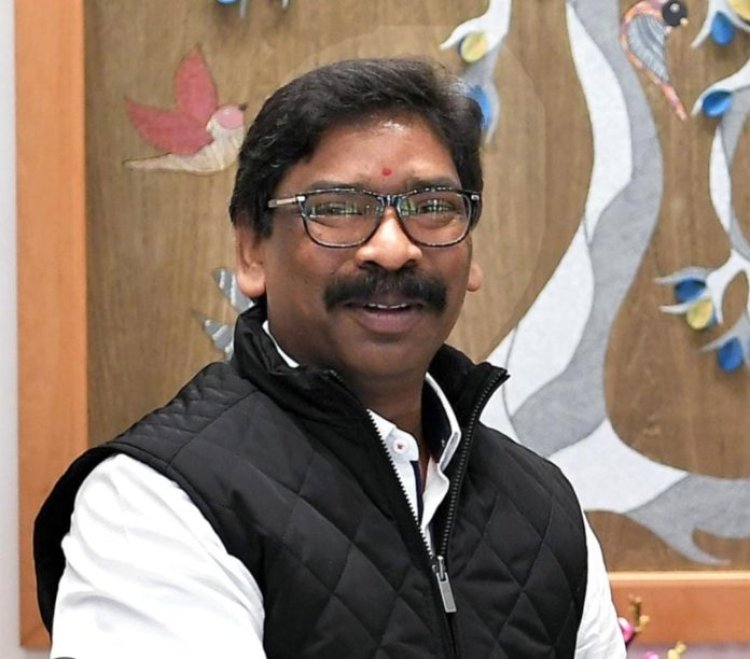 भ्रष्ट नौकरशाही की नकेल कसने में कामयाब रही सरकार